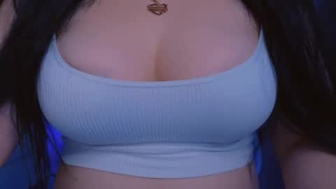 Snapshot of bellelovexx chatting on 01.28.25 Hello I am kind friendly and cute girl online show from 01.28.25