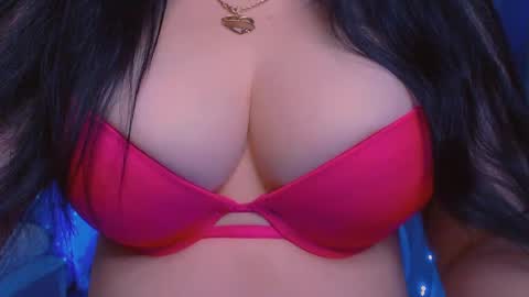Snapshot of bellelovexx chatting on 01.29.25 Hello I am kind friendly and cute girl online show from 01.29.25