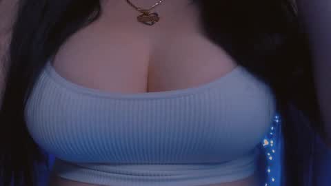 Snapshot of bellelovexx chatting on 02.05.25 Hello I am kind friendly and cute girl online show from 02.05.25