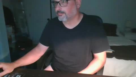 bellequeue19758 online show from 04.05.26