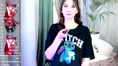 Snapshot of belleskye chatting on 01.02.25 Belle online show from 01.02.25