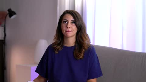 Snapshot of belleskye chatting on 10.19.25 Belle online show from 10.19.25