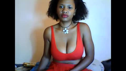 Snapshot of bellewivy chatting on 09.29.25 bellewivy online show from 09.29.25