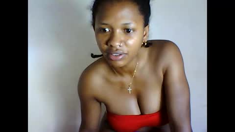 Snapshot of bellewivy chatting on 11.05.25 bellewivy online show from 11.05.25