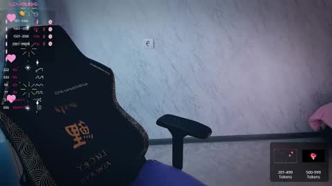 Your Annabelle Wolf  online show from 09.29.25