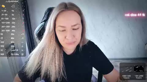 Snapshot of bellezza_ chatting on 07.24.26 Your Annabelle Wolf online show from 07.24.26