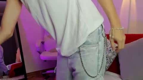 Neon online show from 09.25.25