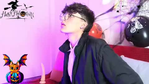 Neon online show from 10.17.25