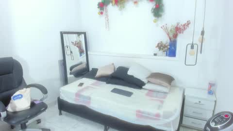 Bellota Flak online show from 12.27.24