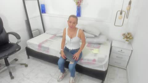 Bellota Flak online show from 12.29.24