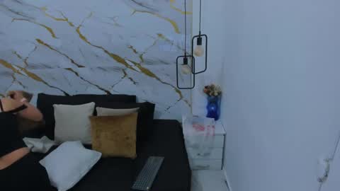 Bellota Flak online show from 02.04.25