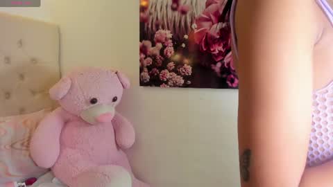 Snapshot of bellota_hil chatting on 06.14.26 Bellota Hil online show from 06.14.26