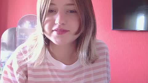 Snapshot of belovedmary chatting on 06.25.26 belovedmary online show from 06.25.26