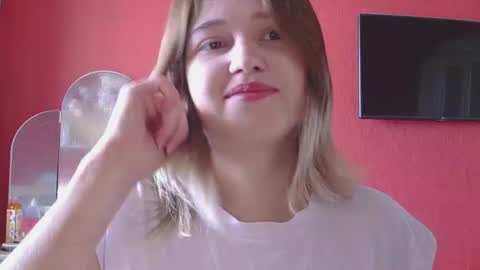 Snapshot of belovedmary chatting on 07.17.26 belovedmary online show from 07.17.26