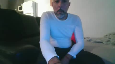 benbare13 online show from 10.27.25