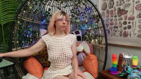 Willow online show from 10.04.25