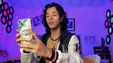 Snapshot of benjamin_fiore chatting on 02.27.25 benjamin_fiore online show from 02.27.25