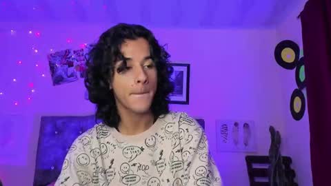 Snapshot of benjamin_fiore chatting on 03.06.25 benjamin_fiore online show from 03.06.25