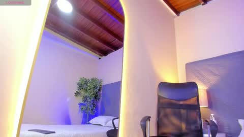 Snapshot of benjamin_more chatting on 02.13.25 BENJAMIN online show from 02.13.25