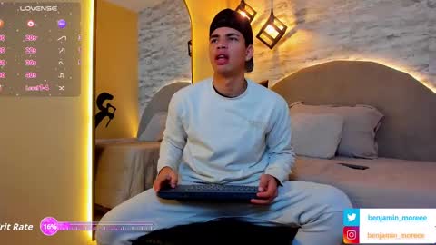 Snapshot of benjamin_more chatting on 09.24.25 BENJAMIN online show from 09.24.25