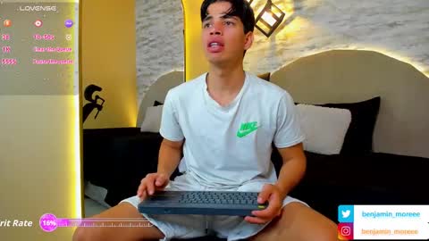 Snapshot of benjamin_more chatting on 10.07.25 BENJAMIN online show from 10.07.25