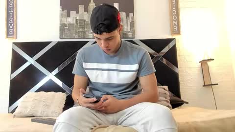 Snapshot of benjamin_more24 chatting on 02.09.26 benjamin more24 online show from 02.09.26