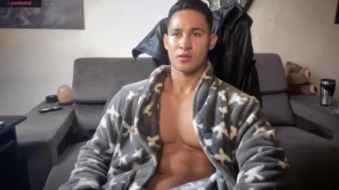 Snapshot of benjamincooperk1 chatting on 10.18.25 benjamincooperk online show from 10.18.25