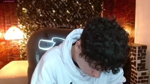 Snapshot of benjamintwink1 chatting on 12.18.24 BENJAMIN online show from 12.18.24