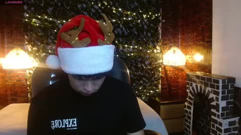 Snapshot of benjamintwink1 chatting on 12.22.24 BENJAMIN online show from 12.22.24