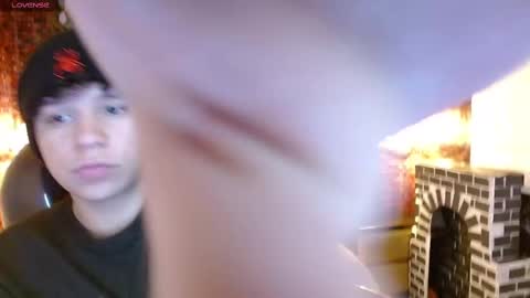 Snapshot of benjamintwink1 chatting on 12.23.24 BENJAMIN online show from 12.23.24