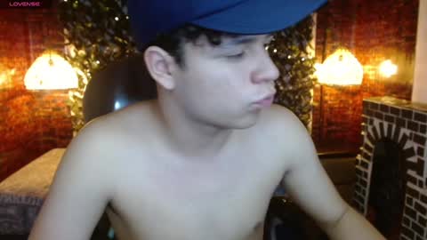 Snapshot of benjamintwink1 chatting on 01.03.25 BENJAMIN online show from 01.03.25