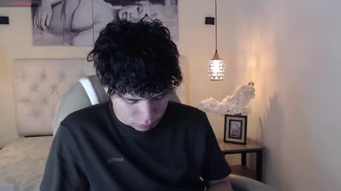 Snapshot of benjamintwink1 chatting on 01.12.25 BENJAMIN online show from 01.12.25