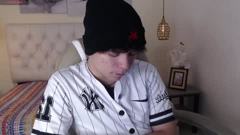 Snapshot of benjamintwink1 chatting on 01.25.25 BENJAMIN online show from 01.25.25