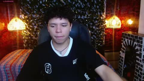 Snapshot of benjamintwink1 chatting on 02.12.25 BENJAMIN online show from 02.12.25