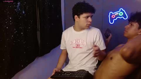 Snapshot of benjamintwink1 chatting on 02.14.25 BENJAMIN online show from 02.14.25