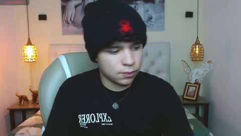 Snapshot of benjamintwink1 chatting on 02.18.25 BENJAMIN online show from 02.18.25