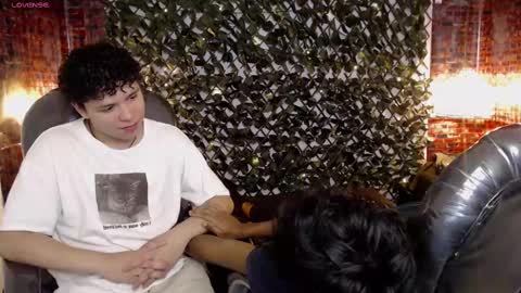 Snapshot of benjamintwink1 chatting on 02.19.25 BENJAMIN online show from 02.19.25