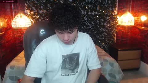 Snapshot of benjamintwink1 chatting on 03.11.25 BENJAMIN online show from 03.11.25