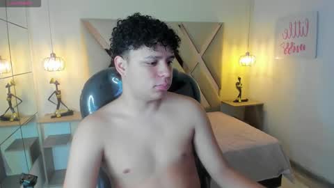 Snapshot of benjamintwink1 chatting on 09.30.25 BENJAMIN online show from 09.30.25