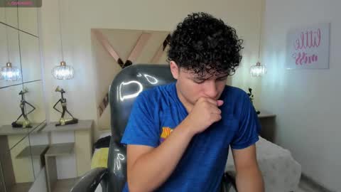 Snapshot of benjamintwink1 chatting on 10.06.25 BENJAMIN online show from 10.06.25