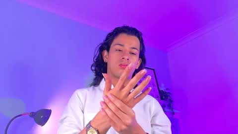 BENJI FIORE online show from 09.14.25