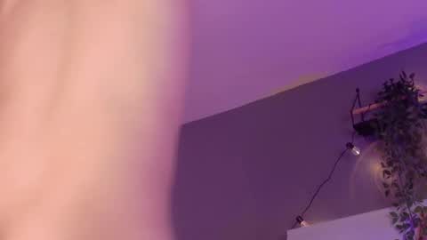 BENJI FIORE online show from 10.22.25