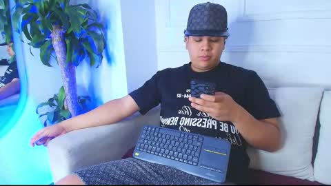 Snapshot of bennett_alejoo chatting on 10.09.25 bennett_alejoo online show from 10.09.25