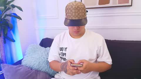 Snapshot of bennett_alejoo chatting on 10.13.25 bennett_alejoo online show from 10.13.25