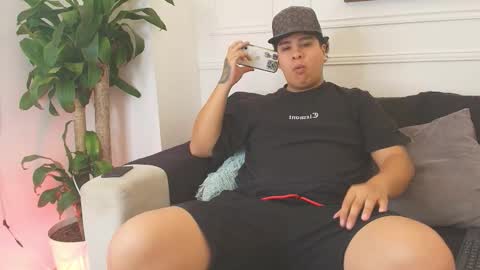 Snapshot of bennett_alejoo chatting on 10.16.25 bennett_alejoo online show from 10.16.25