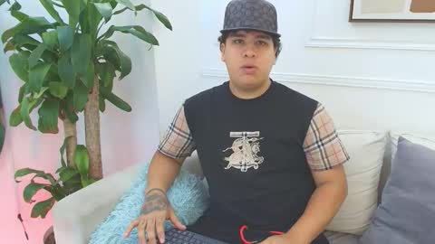 Snapshot of bennett_alejoo chatting on 10.17.25 bennett_alejoo online show from 10.17.25