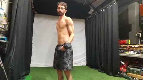 Snapshot of benny_boy95 chatting on 09.08.25 benny_boy95 online show from 09.08.25