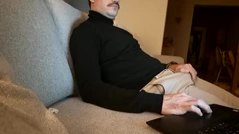 benoitgmx12 online show from 11.15.25