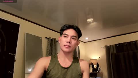 Snapshot of bentlyfuck chatting on 09.30.25 bentlyfuck online show from 09.30.25