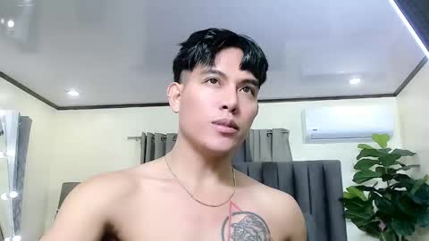 Snapshot of bentlyfuck chatting on 11.03.25 bentlyfuck online show from 11.03.25